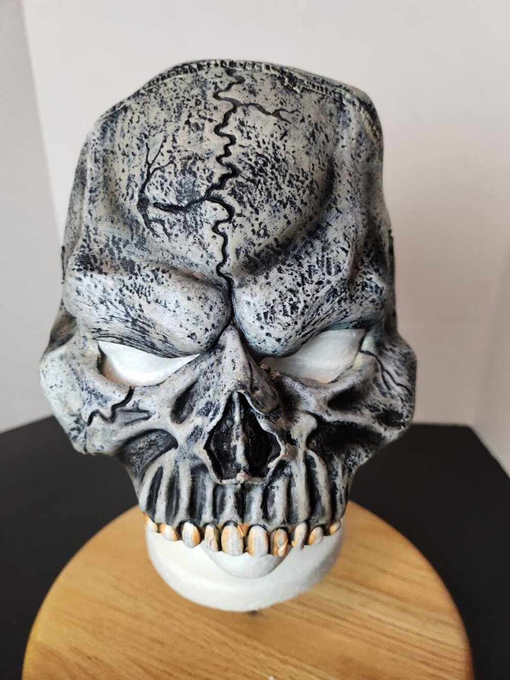 Vintage 1990 Disguise Skull Half Mask Gray Cracked Bone Halloween Costume